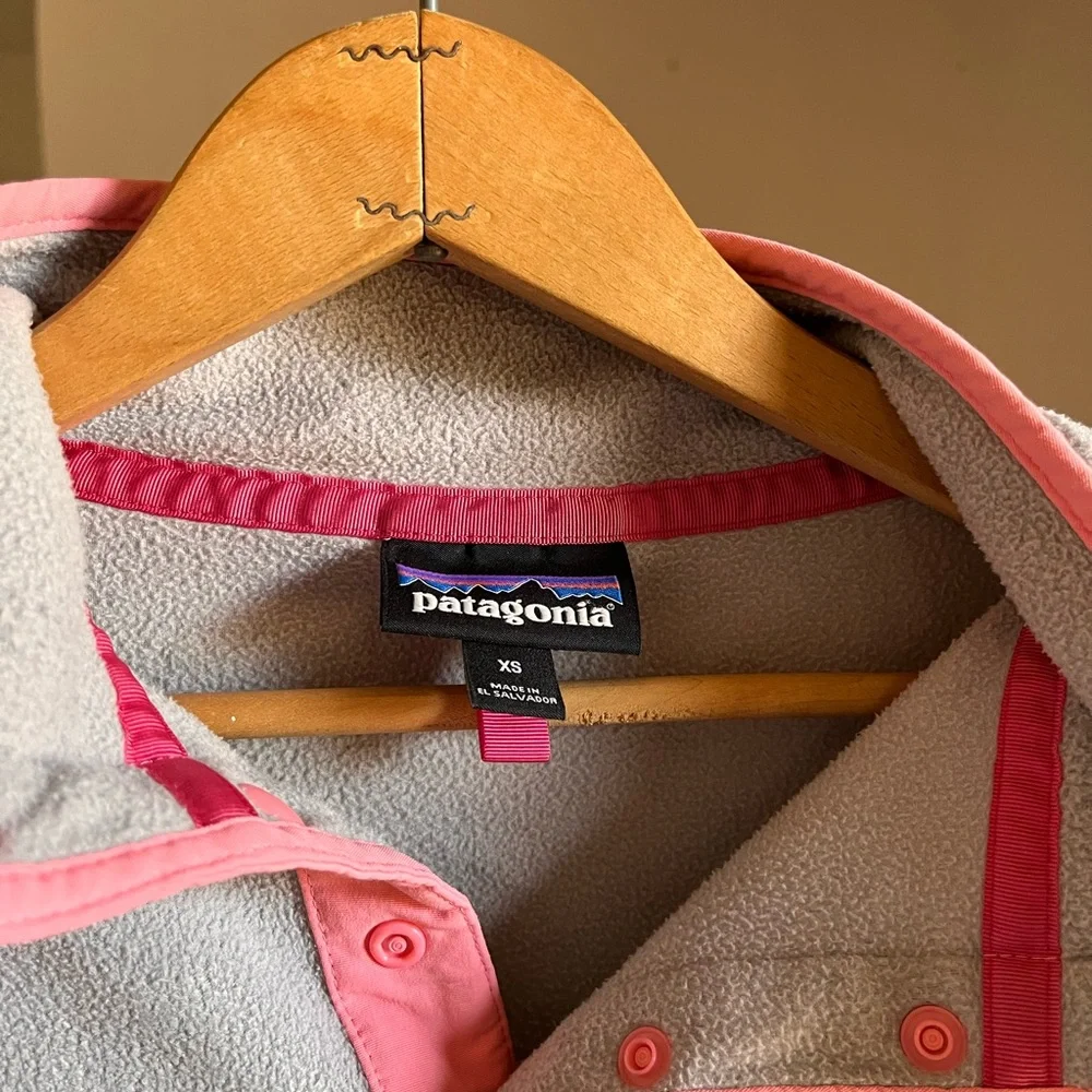 Patagonia Pink Pull Over Fleece Size XS Women’s - Picture 2 of 4